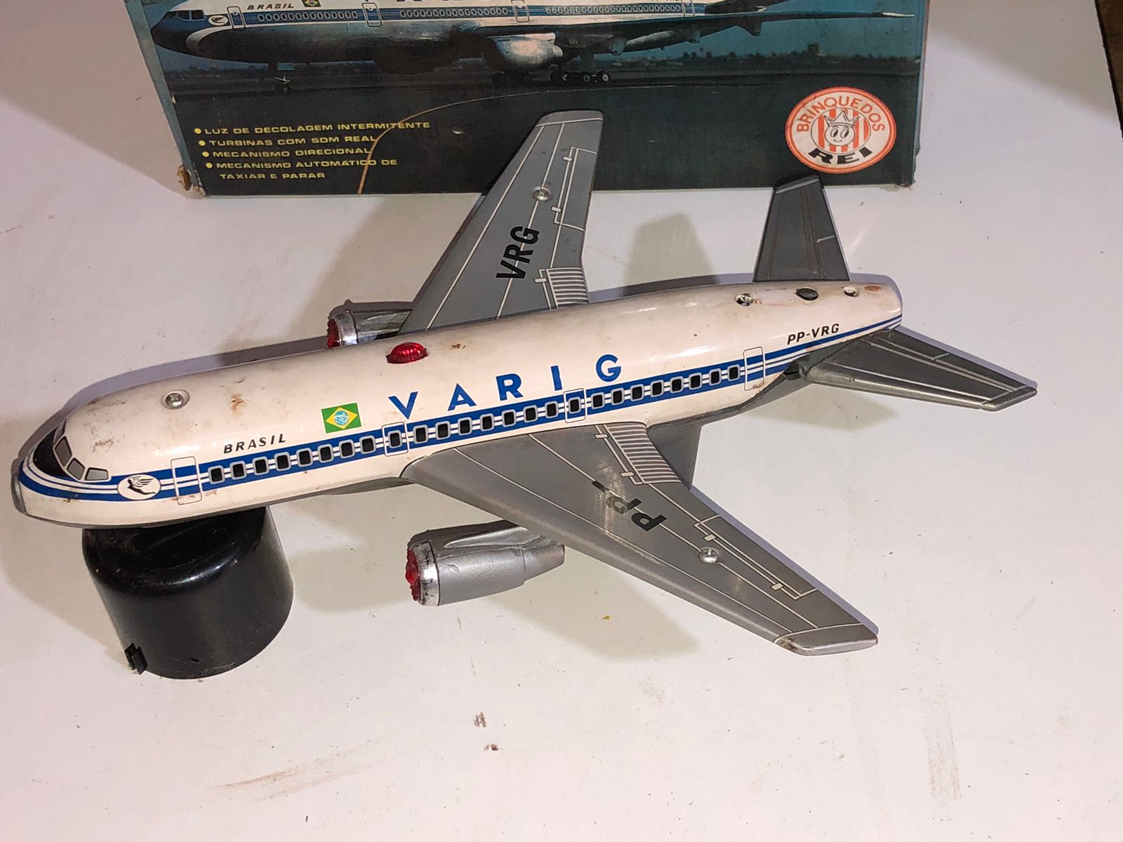 Avião de Lata Varig Intercontinental com Caixa