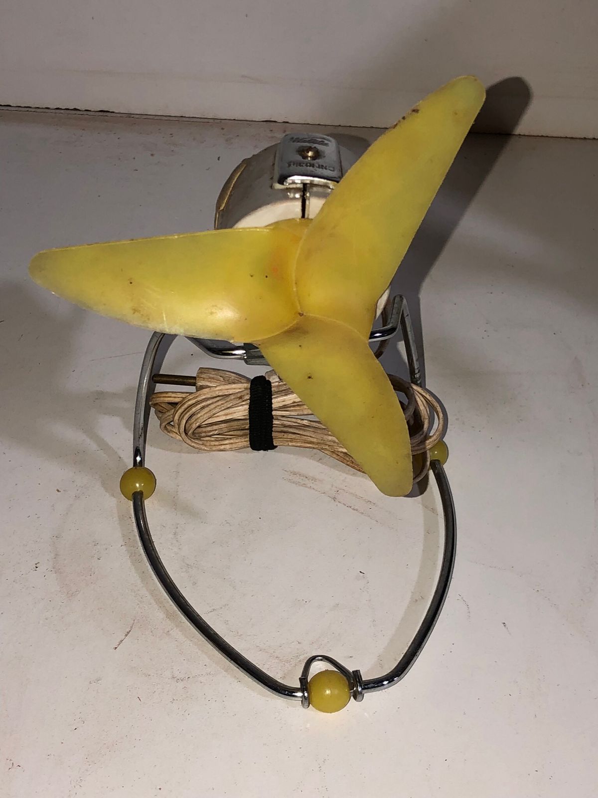 Ventilador Walita Picolino Vintage com Hélice Amarela