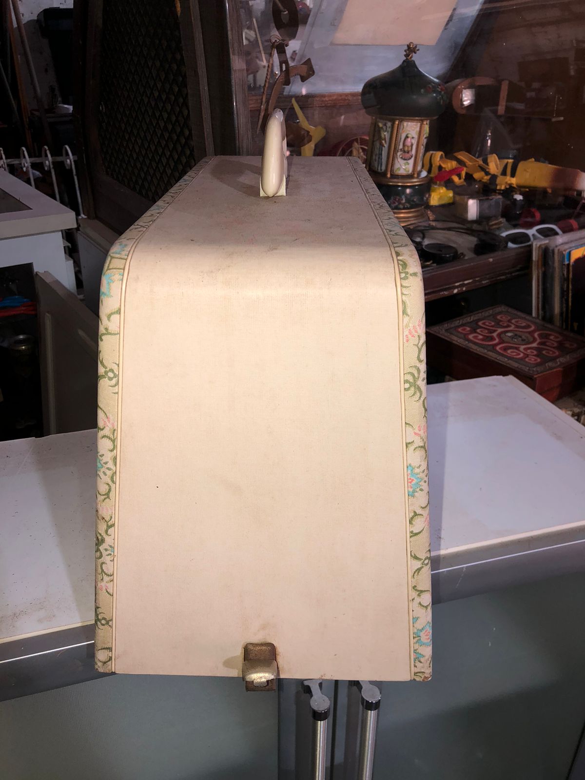 Máquina de Costura Elétrica Singer Bege com Capa Original - foto 7