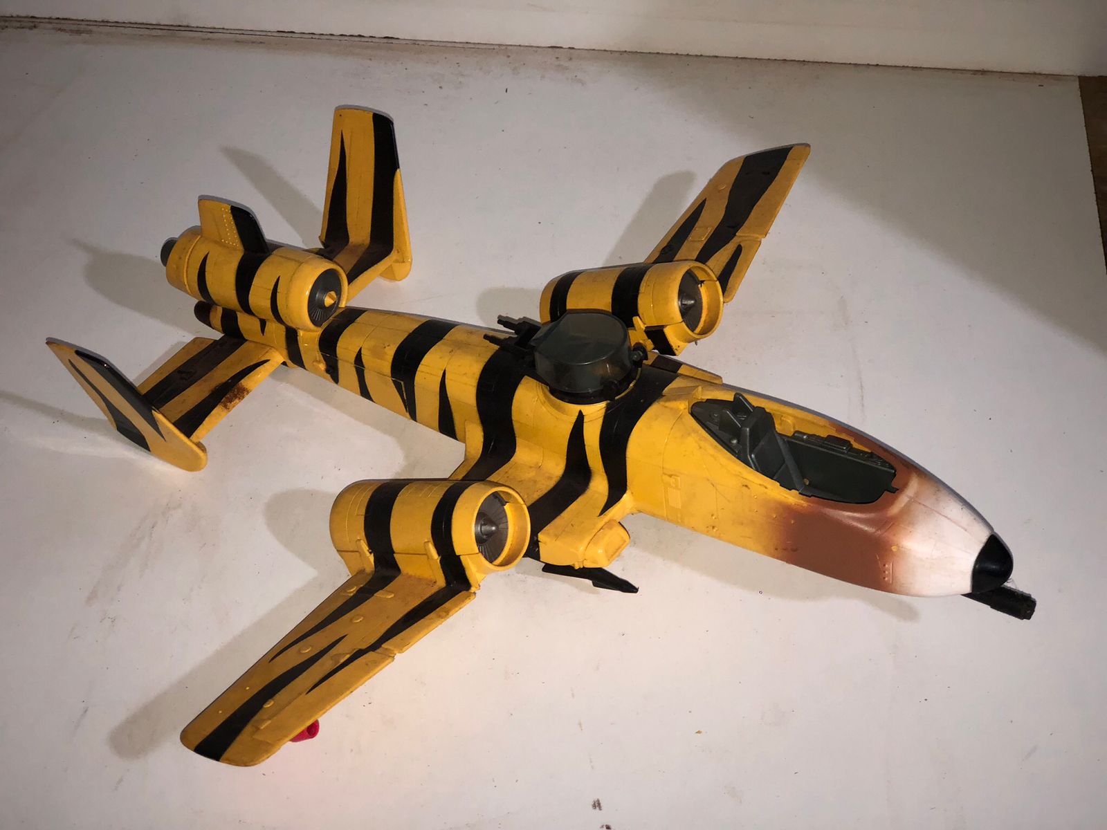 Avião Decorativo de Madeira Amarelo Listrado - foto 2