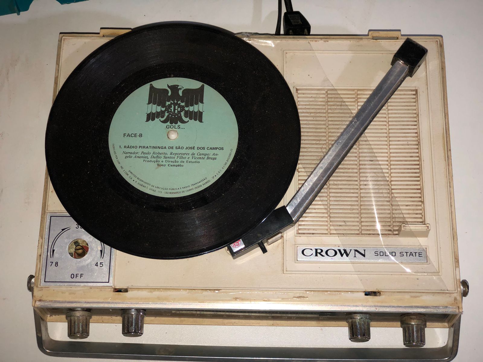 Toca-discos com Rádio Crown Solid State - foto 4