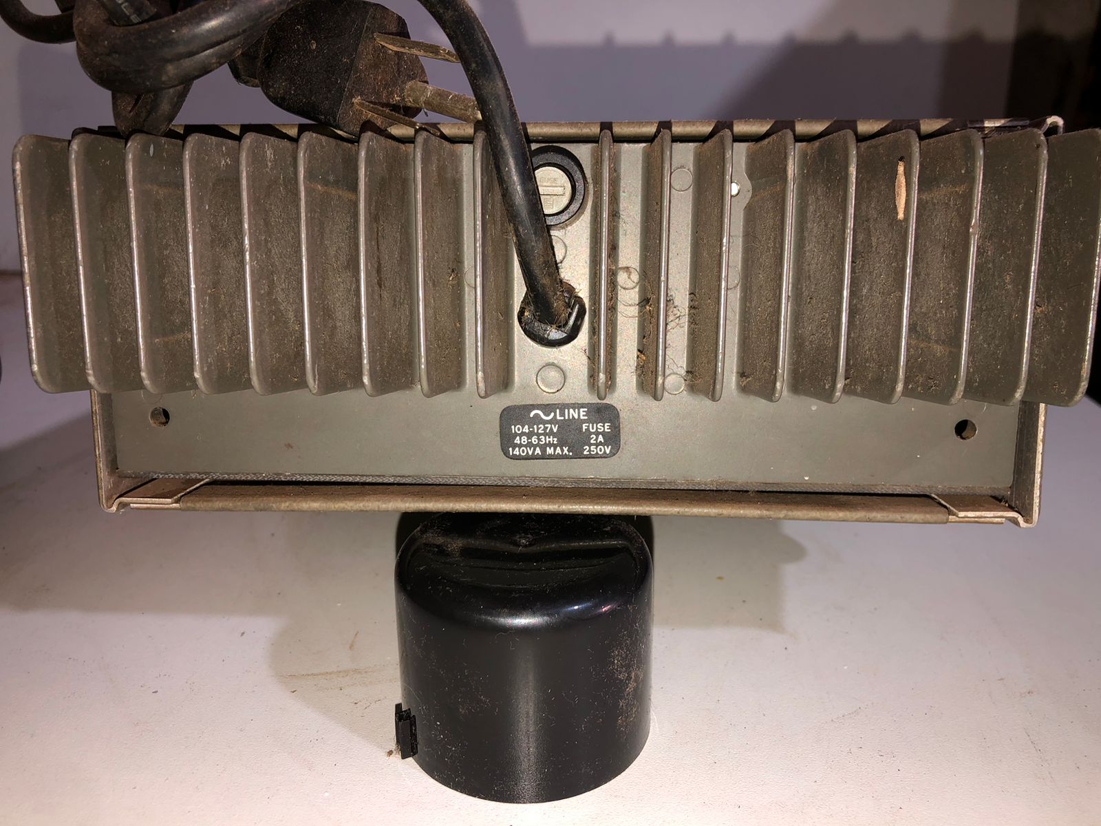 Fonte de Alimentação Hewlett-Packard 6236B Triple Output - foto 4