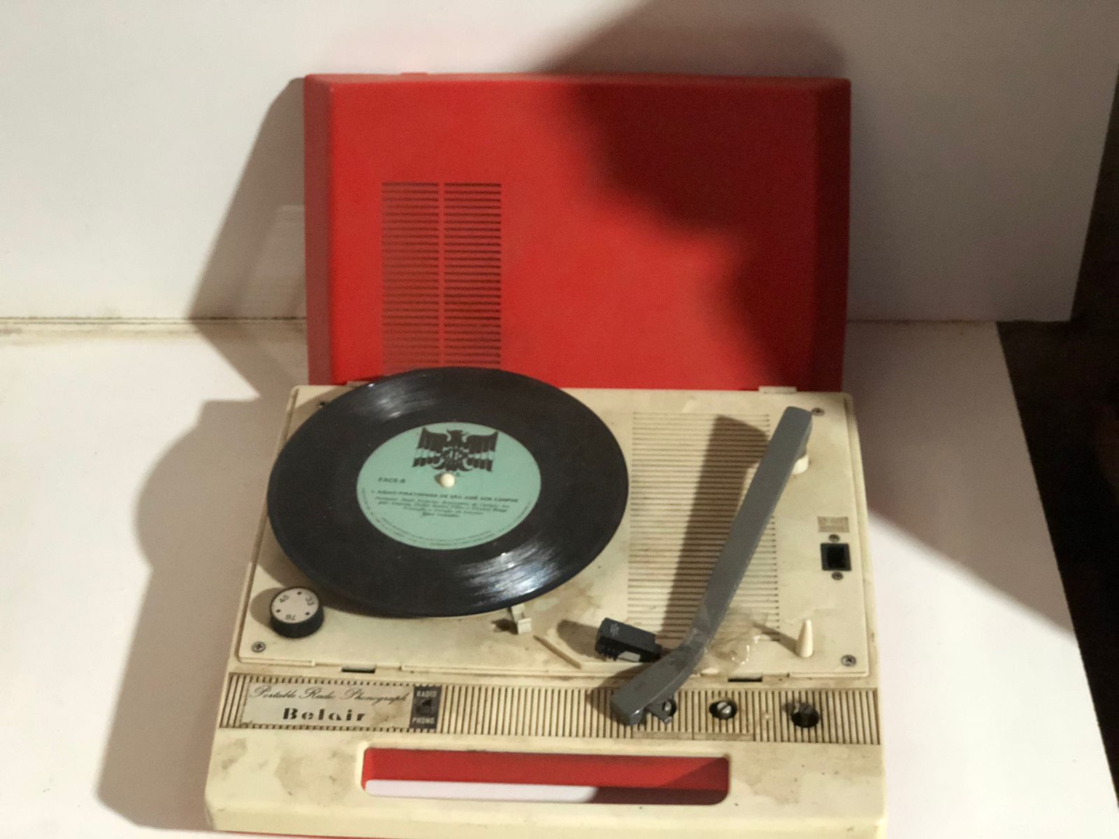Toca-discos Portátil Belair Vermelho e Branco