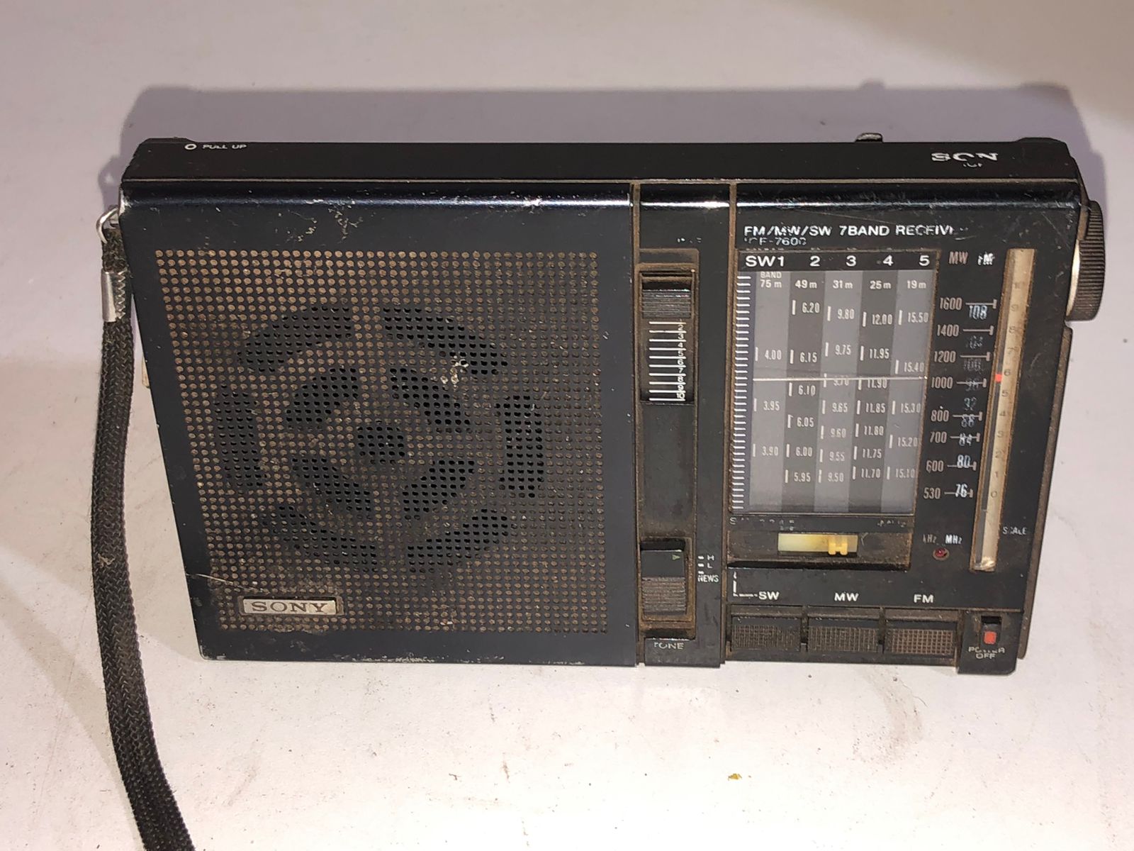 Rádio Sony ICF-7600 com Manual - foto 3